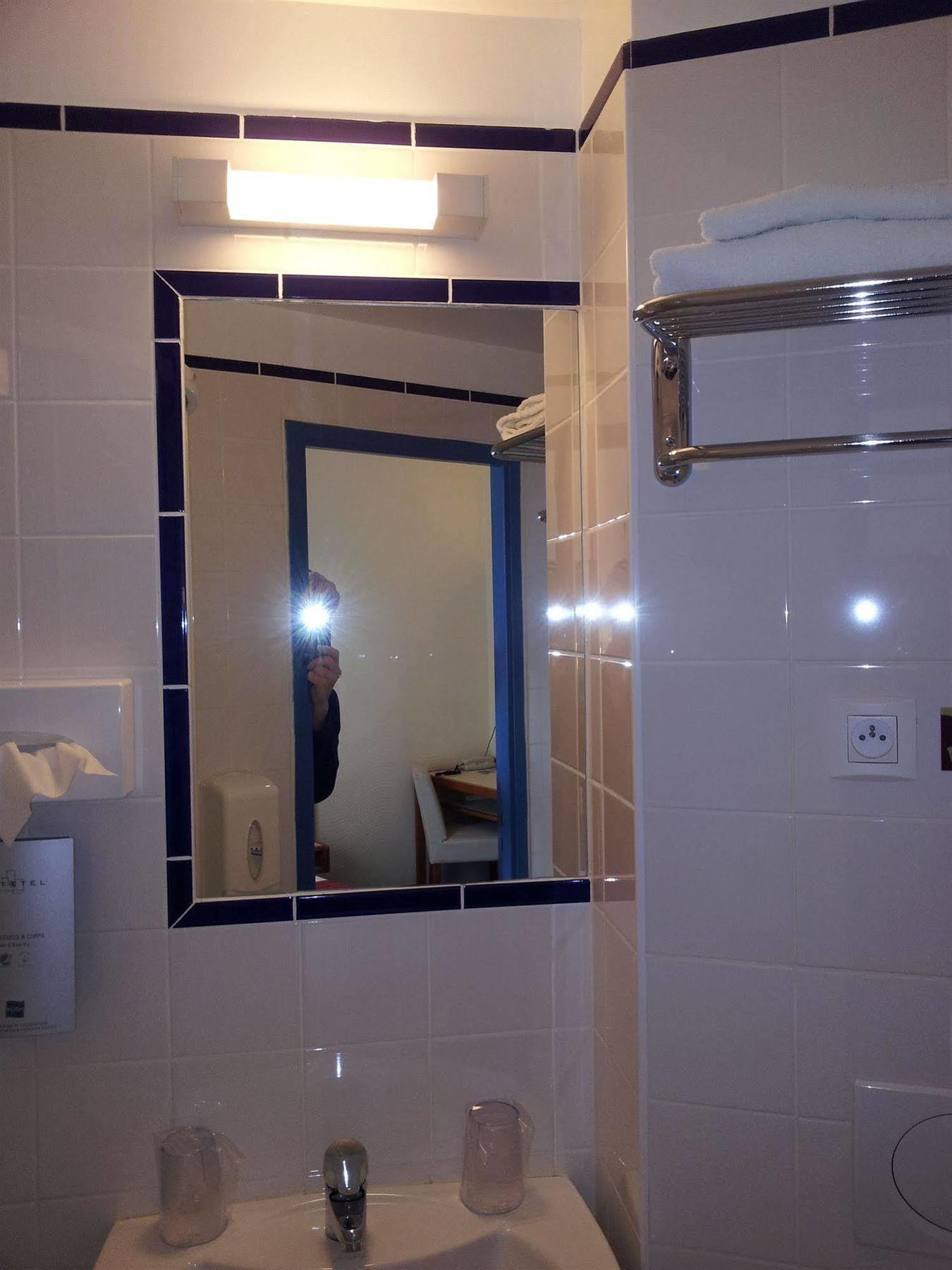 Cit'Hotel Du Port Rhu Douarnenez Buitenkant foto