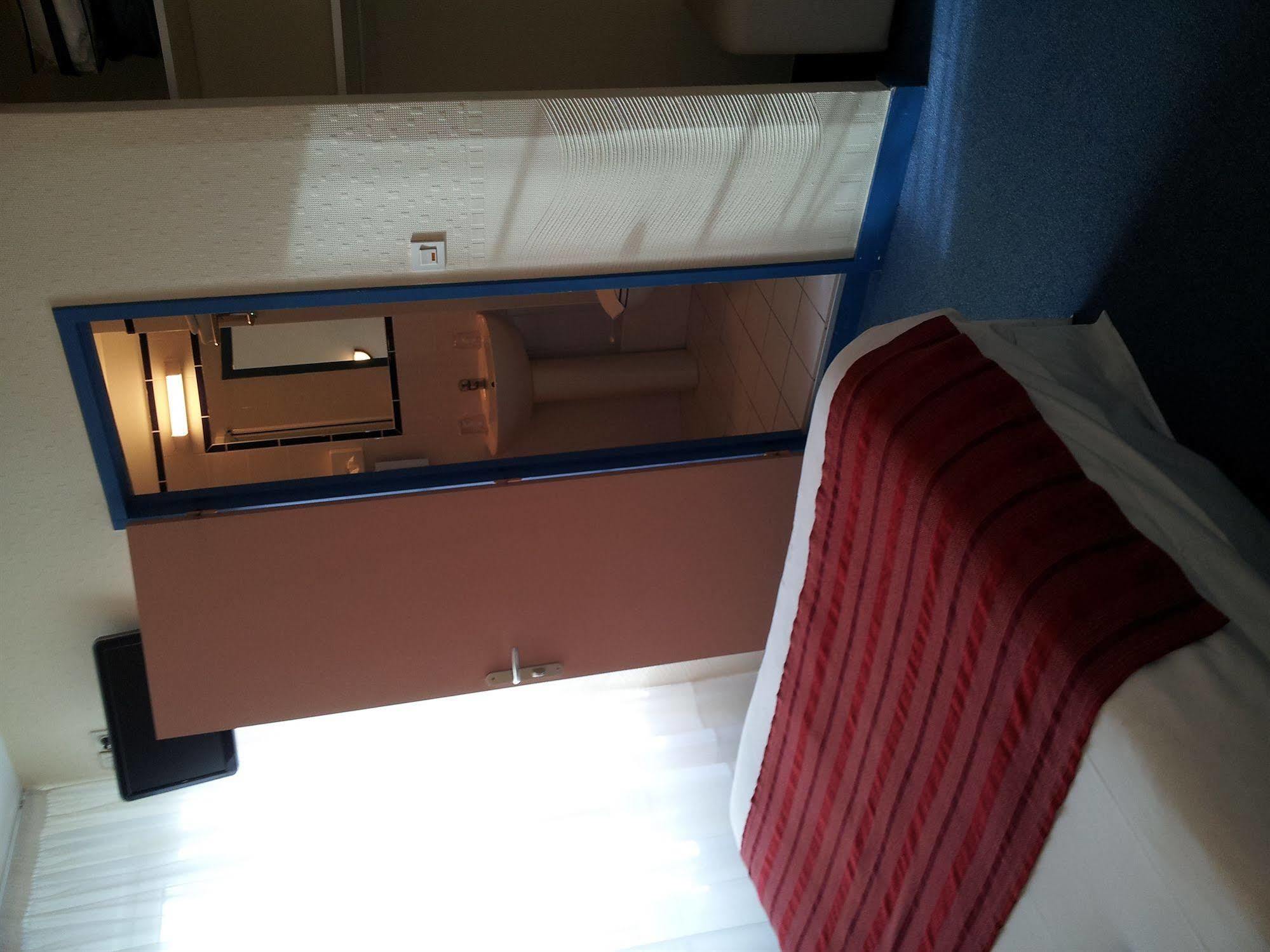Cit'Hotel Du Port Rhu Douarnenez Buitenkant foto